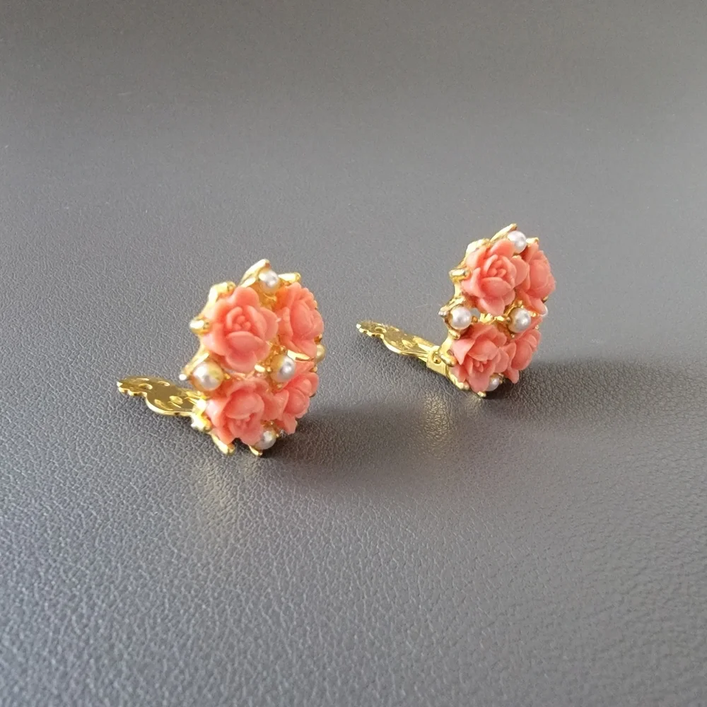 Vintage peach floral and pearl earrings